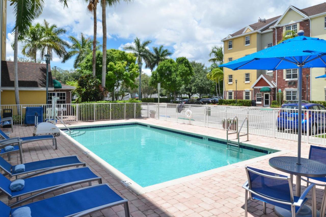 Towneplace Suites Miami West Doral Area Exteriér fotografie