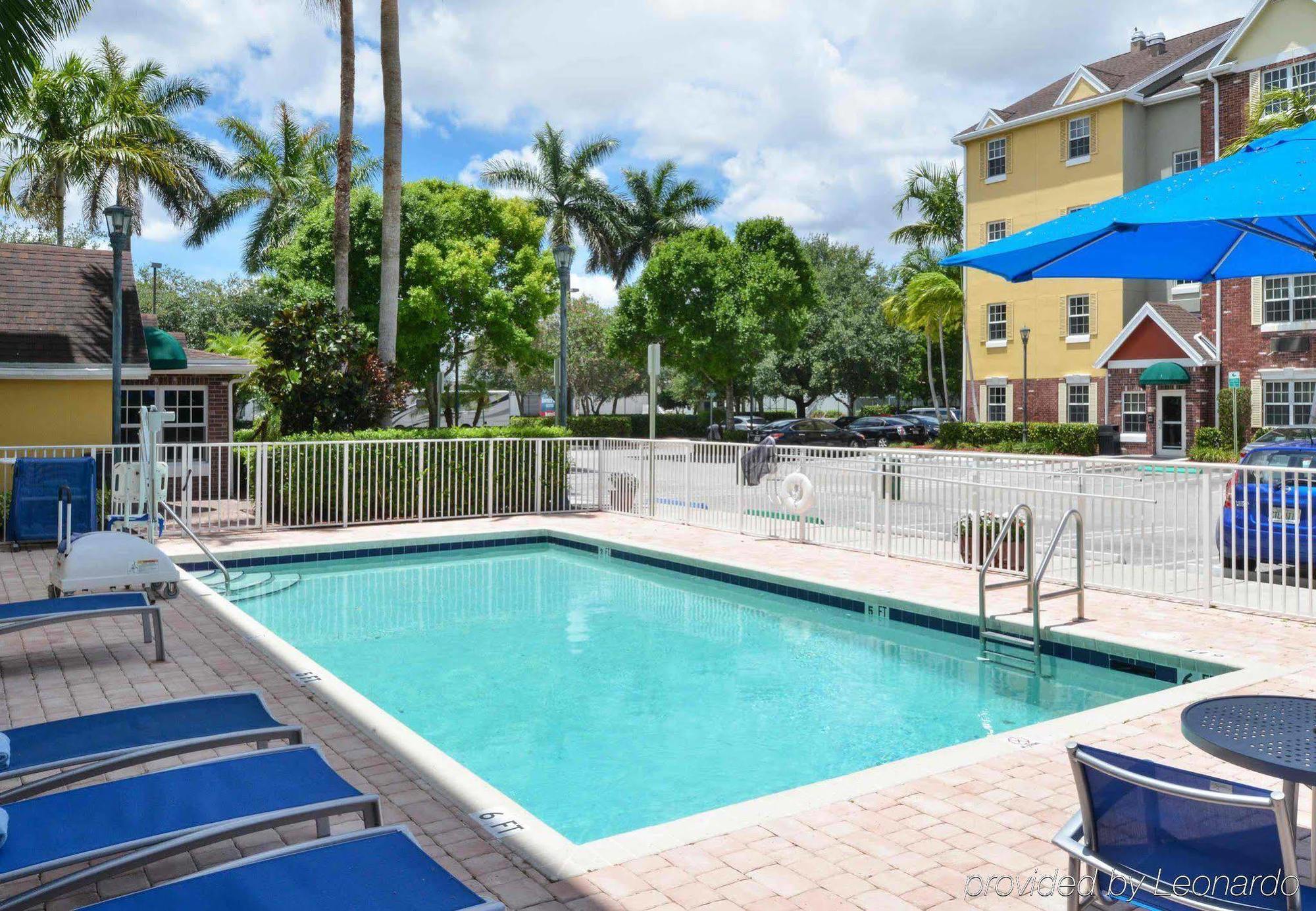Towneplace Suites Miami West Doral Area Exteriér fotografie